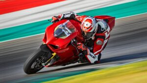 Ducati Panigale V2 Wallpapers