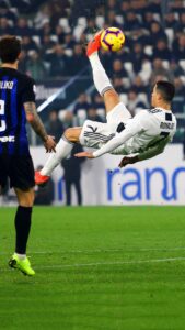 Ronaldo Bicycle Kick Wallpapers